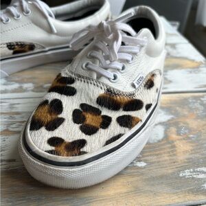 Unisex Vans Calf Hair Era (size 8.5 women / size 7 men)